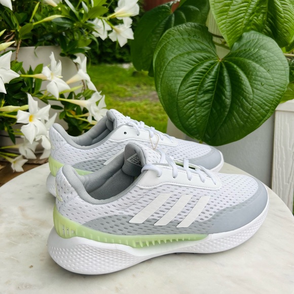 🌿🤍Adidas🤍🌿Beautiful Comfy day 🌿New - Picture 8 of 11